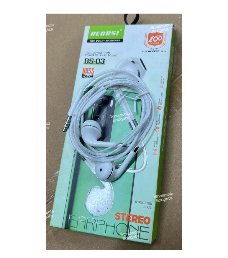 RECRSI BS-03 are wired stereo earphones with powerful bass sound